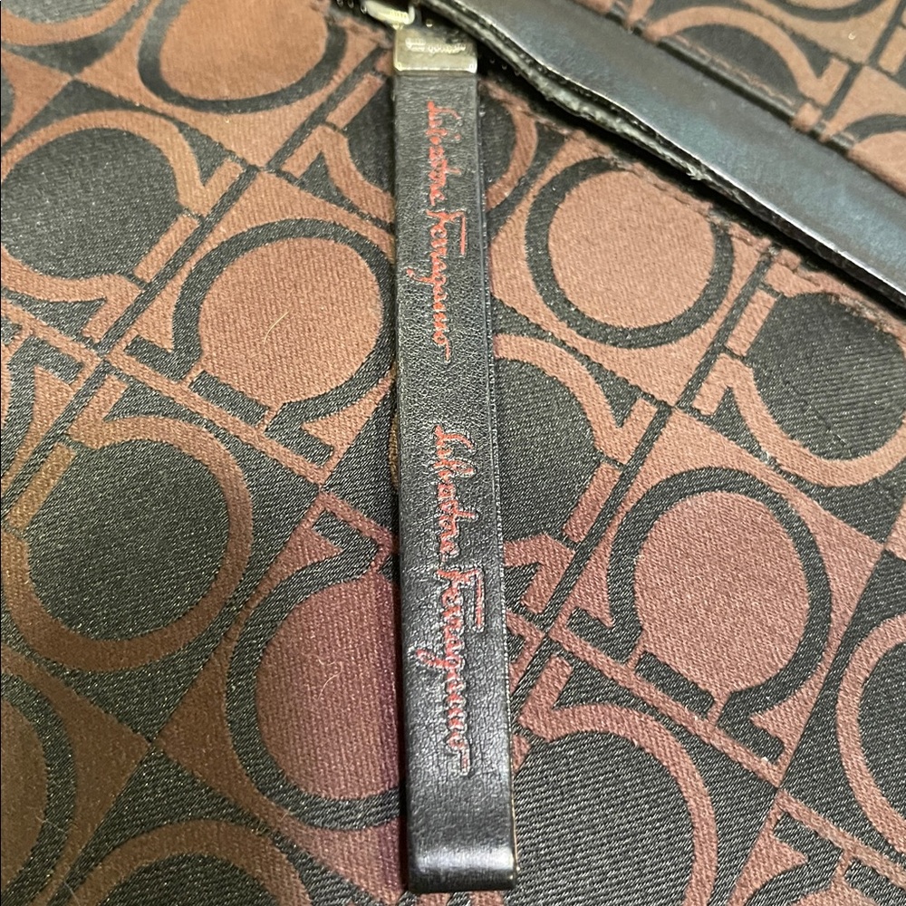 Vintage Salvatore Ferragamo bag fair condition - Picture 6 of 16